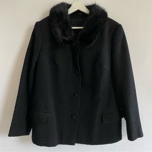 Stunning Women’s 1950’s Large Wool ButtonUp Jacket